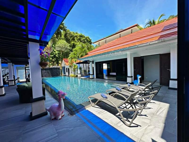 Luxurious 5-Bedroom Villa with Mountain Views in Kathu, Phuket - LUXURY house in Rawai