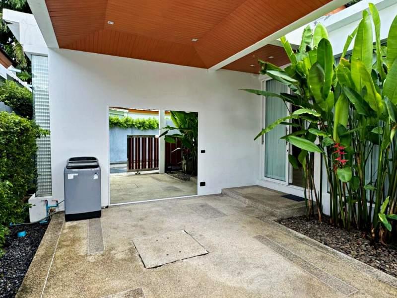 Hot Deal! 2-Bedroom Villa for Sale in Rawai / Nai Harn - Villa Luxury Nai Harn
